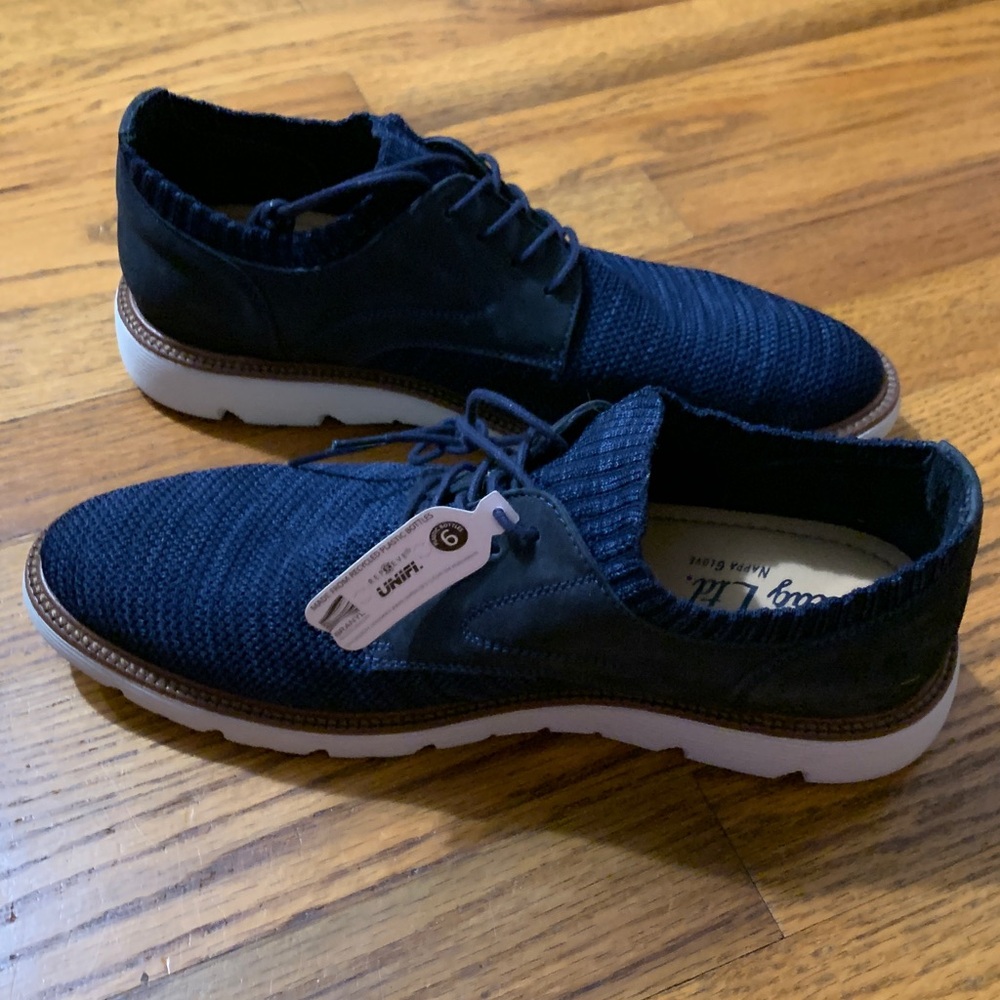 NWT Flag Ltd Napa Glove Navy blue Knit lace up oxfords & derby style. Size 8.5